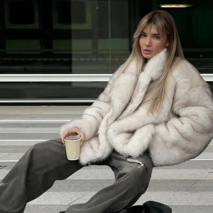 Manteau Fluffy Gris Ivoire - Fourrure Luxe Col Revers