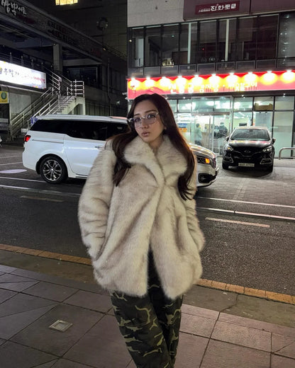 Manteau Fluffy Gris Ivoire - Fourrure Luxe Col Revers