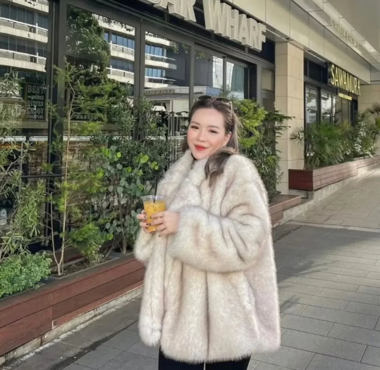 Manteau Fluffy Gris Ivoire - Fourrure Luxe Col Revers