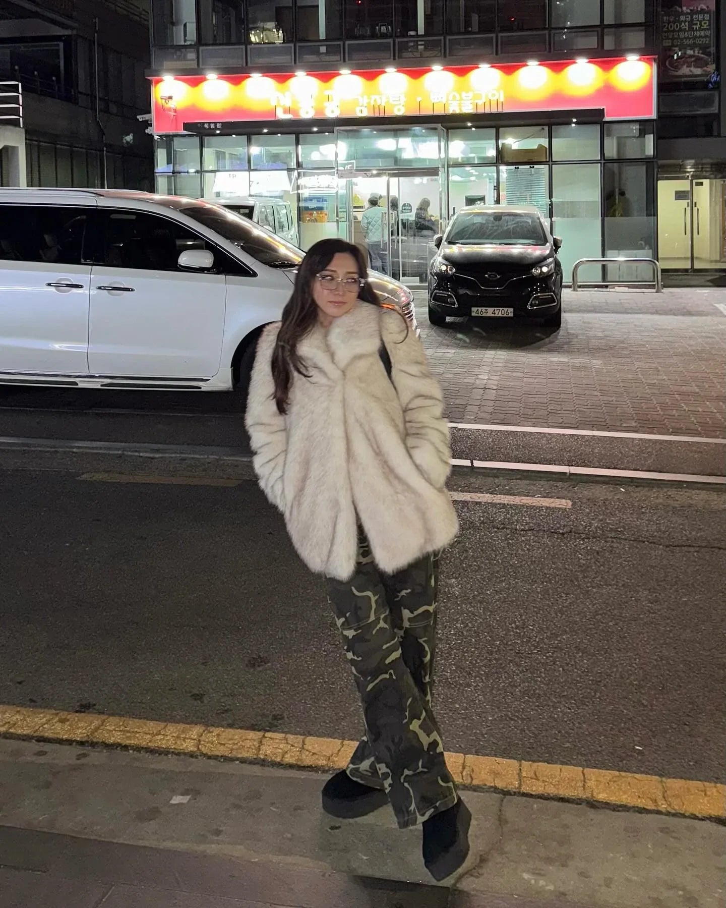 Manteau Fluffy Gris Ivoire - Fourrure Luxe Col Revers